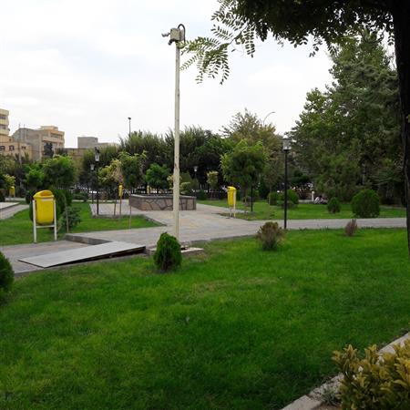محوطه کتابخانه